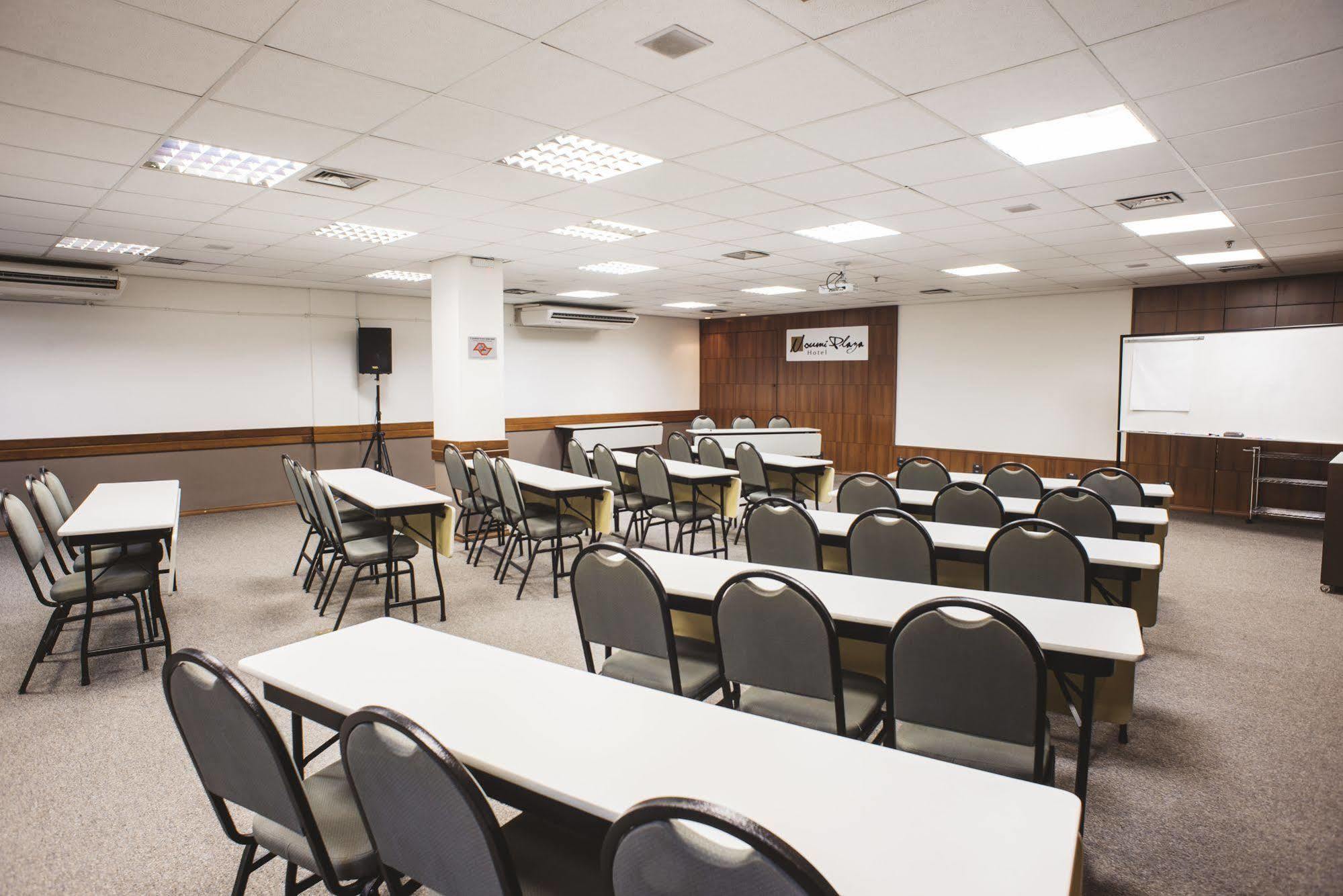 Hotel Golden Park Campinas Cambui By Nacional Inn Exterior photo